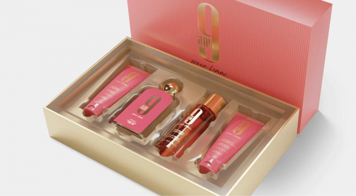 Afnan - 9 AM Pour Femme Gift Set, apa de parfum 100 ml  + gel de dus, lotiune & body mist – Set Cadou Femei [2]