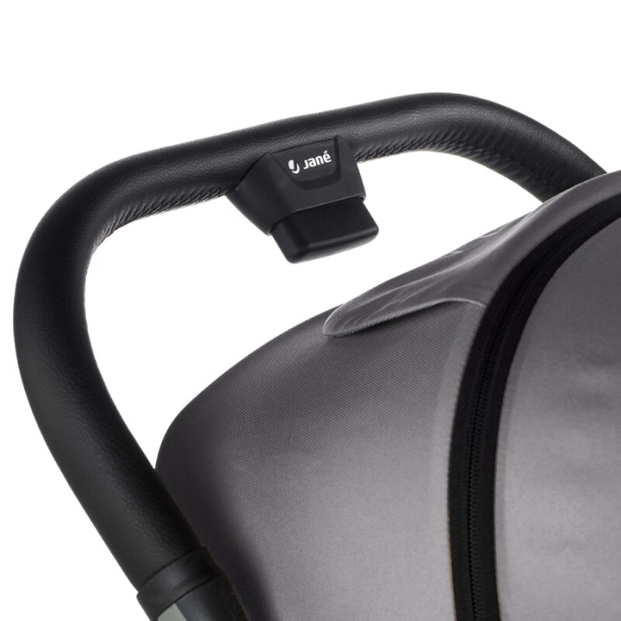 Carucior sport, Jane, Clap, Sistem compact de pliere care permite transportul caruciorului la bordul aeronavei, Cadru din aluminium, De la nastere pana la 26Kg, Conform cu standardul european EN 1888- [19]