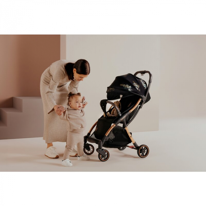 Carucior sport, Lionelo, Julie One, Editie limitata Golden Moments, De la nastere, Greutate redusa, Cu accesorii, Cadru din aluminiu, 0-22 kg, Conform cu standardele europene de securitate EN1888-1 si [33]