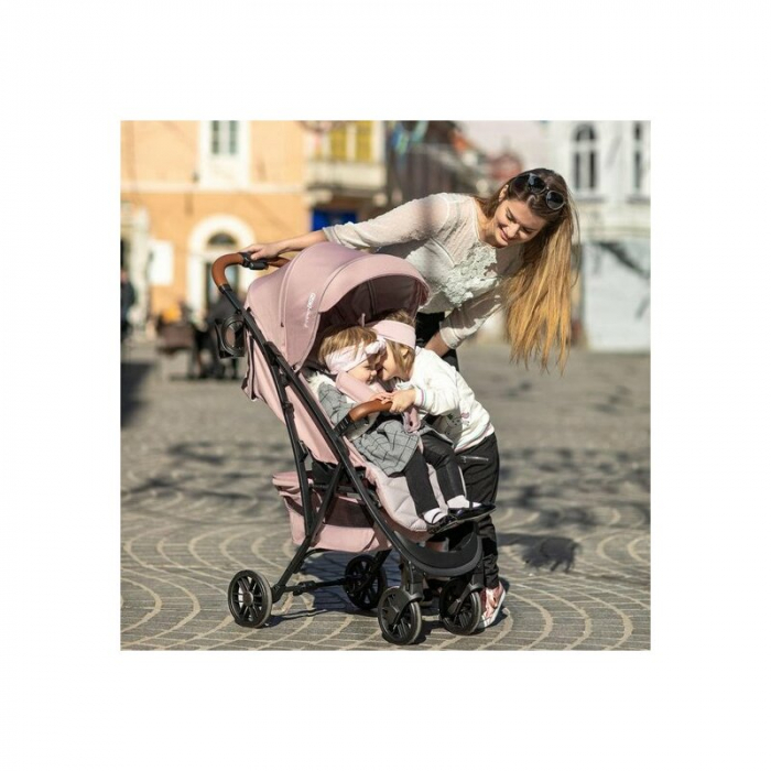 Carucior sport pliabil automat Lux Usor 6.6 Kg Tehnologie inovatoare One-Hand Folding De la 6 luni pana la 22 kg Din aluminiu Cu benzi reflectorizante pe capotina FreeON Beige/Black [5]