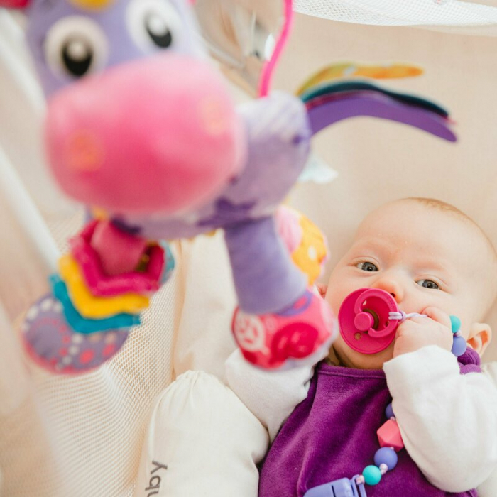 Jucarie pentru carucior, scoica auto si patut, Playgro, Cu jucarie de dentitie, Cu sunete, Activity Friend Stella Unicorn, 39 cm [7]