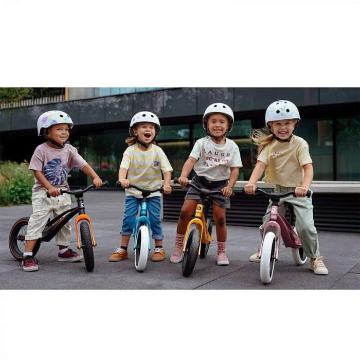 Lionelo - Bicicleta usoara Bart Air, Fara pedale, Cu roti gonflabile, Cu cadru din magneziu, Cu ghidon si sa reglabile, Greutate 3.8 Kg, 12 inch, Conform cu standardul european de securitate EN71, Alb [9]