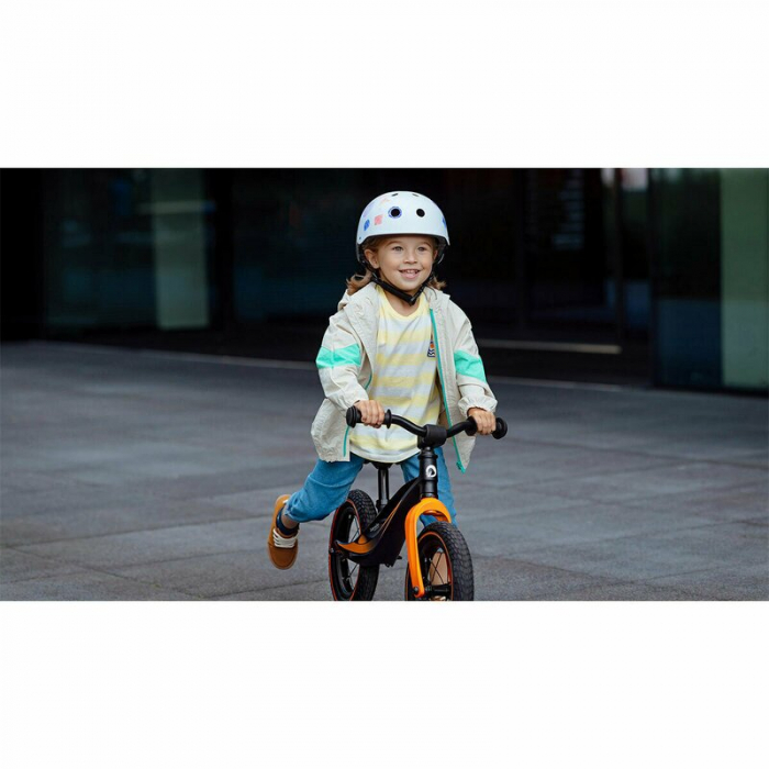 Lionelo - Bicicleta usoara Bart Air, Fara pedale, Cu roti gonflabile, Cu cadru din magneziu, Cu ghidon si sa reglabile, Greutate 3.8 Kg, 12 inch, Conform cu standardul european de securitate EN71, Alb [15]