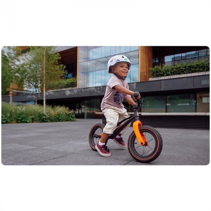 Lionelo - Bicicleta usoara Bart Air, Fara pedale, Cu roti gonflabile, Cu cadru din magneziu, Cu ghidon si sa reglabile, Greutate 3.8 Kg, 12 inch, Conform cu standardul european de securitate EN71, Pin [11]