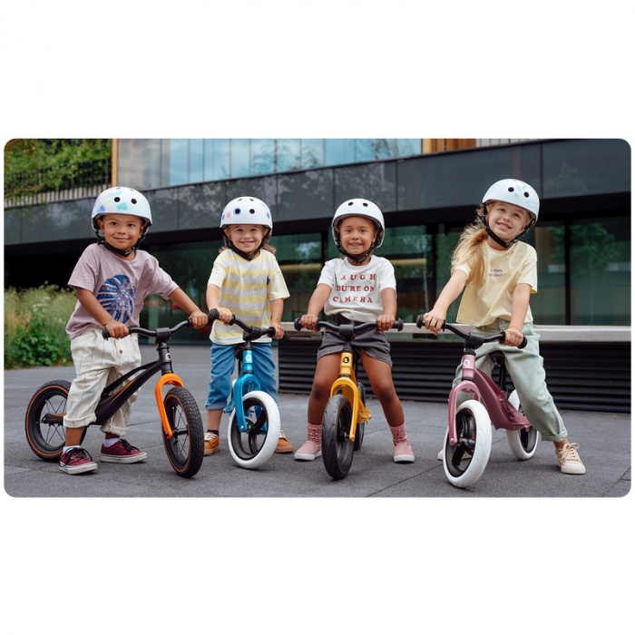 Lionelo - Bicicleta usoara Bart, Fara pedale, Cu cadru din magneziu, Cu ghidon si sa reglabile, Greutate 3 Kg, 12 inch, Conform cu standardul european de securitate EN71, Sky Blue [12]