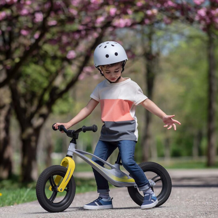 Lionelo - Bicicleta usoara Bart Tour, Fara pedale, Cu cadru din magneziu, Cu ghidon si sa reglabile, Greutate 3.8 Kg, 12 inch, Conform cu standardul european de securitate EN71, Grey Stone [11]