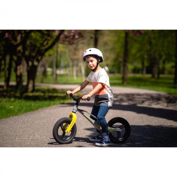 Lionelo - Bicicleta usoara Bart Tour, Fara pedale, Cu cadru din magneziu, Cu ghidon si sa reglabile, Greutate 3.8 Kg, 12 inch, Conform cu standardul european de securitate EN71, Pink Bubblegum [25]
