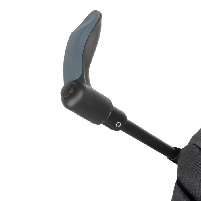 Lionelo - Carucior sport Irma, Cu husa de picioare, Cu plasa de tantari, Conform cu standardul european de securitate EN1888-1, Negru [17]