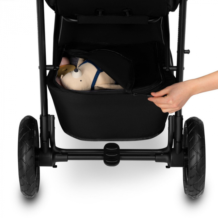 Lionelo - Carucior sport Natt, De la nastere, Cu accesorii si capotina XXL reglabila, 0 - 22 kg, Conform cu standardele europene de securitate EN1888-1, EN1888-2, Negru Onyx [17]