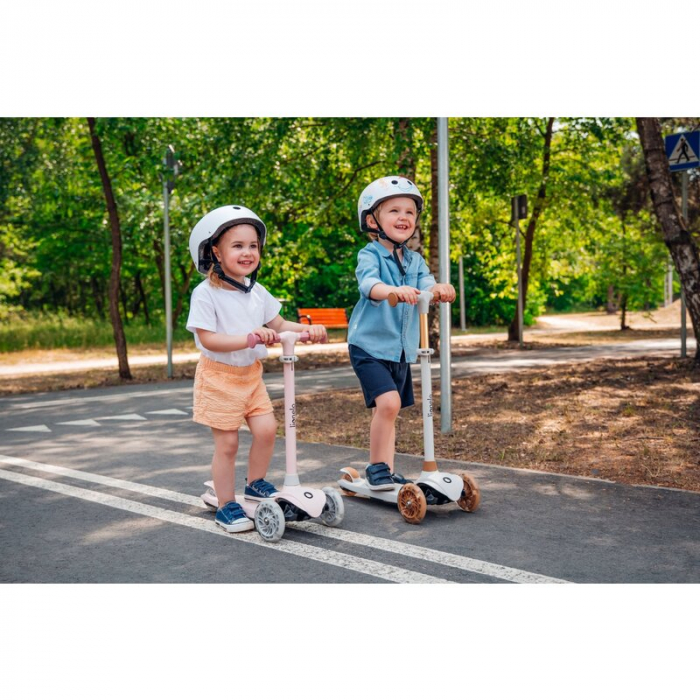 Lionelo - Trotineta pentru copii, Jessy, Pliabila, Pana la 50 Kg, Cu design ergonomic, Cu lumini LED, 56 x 26 x 67-82 cm, 3 ani+, Maro [25]