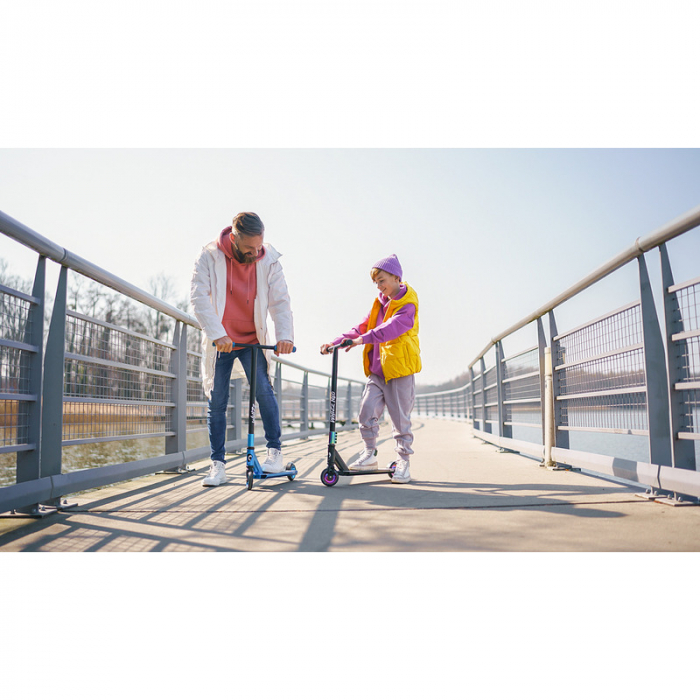 Lionelo - Trotineta Whizz, Pentru Acrobatii, Rulmenti ABEC-9, Sistemul de compresie IHC 9, 20 - 100 kg, Conform cu standardul european de securitate EN14619, Albastru [33]