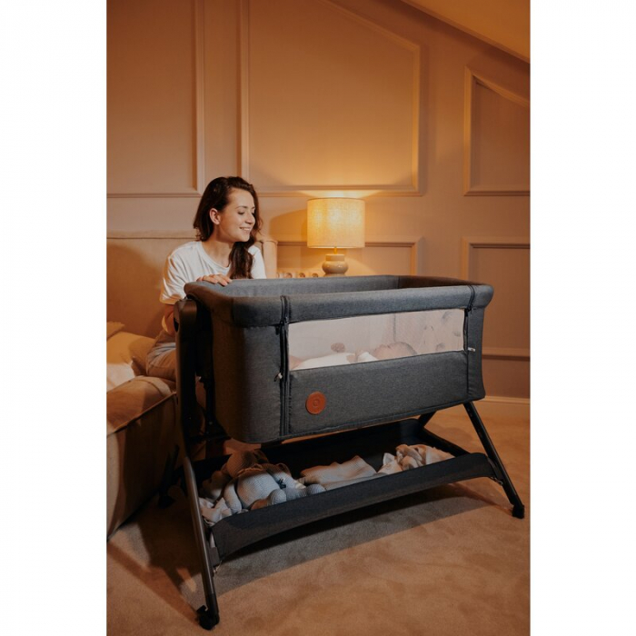 Patut co-sleeper, Lionelo, Leonie Plus, Pliabil, Cu sistem de leganare, Cu setare unghiulara, Reglabil in 6 pozitii pe inaltime, Conform cu standardele europeane de securitate EN1130 si EN16890, Bej [49]