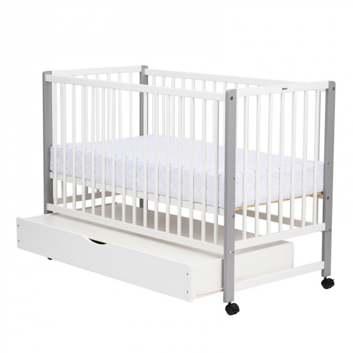 Patut din lemn bebe, 120x60 cm, Cu sertar cu capac, Din lemn de pin si mdf, Stabil si rezistent, Inaltime saltea reglabila pe 3 nivele, Laterala cu 3 bete detasabile, EN716-1, EN716-2, Alb, Qmini, May [11]