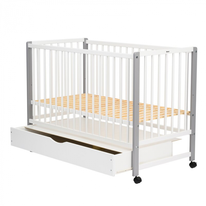Patut din lemn bebe, 120x60 cm, Cu sertar cu capac, Din lemn de pin si mdf, Stabil si rezistent, Inaltime saltea reglabila pe 3 nivele, Laterala cu 3 bete detasabile, EN716-1, EN716-2, Alb, Qmini, May [13]