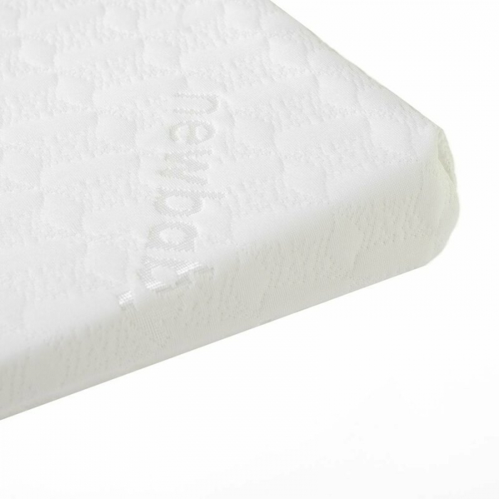 Perna oblica, New Baby, Basic, Asigura o pozitie corecta, Antialergica, Din spuma, Cu husa detasabila, 59x37 cm, 0 luni+, White [2]