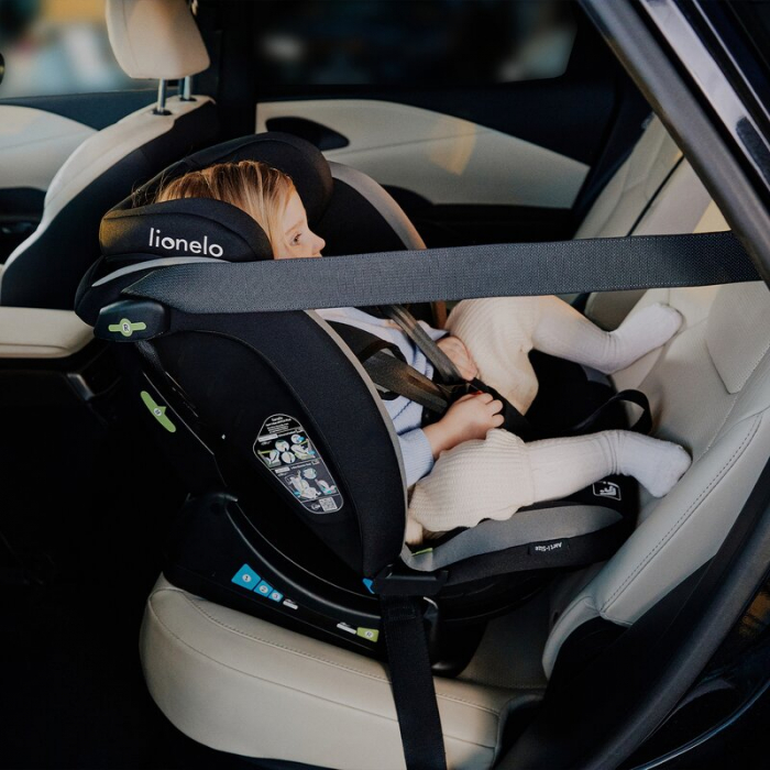 Scaun auto, Lionelo, Aart i-Size, Cu spatar inclinabil in 4 pozitii, Cu tetiera reglabila in 13 pozitii, 0-36 Kg, 40-150 cm, Cu centura siguranta in 3 puncte, Conform cu ECE R129/03, Negru/Rosu [22]