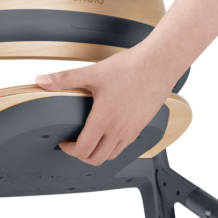 Scaun de masa multifunctional Celia, Lionelo, Din lemn de fag, 6 luni- adult, Reglabil pe inaltime, Spatar lat, Sezut ergonomic, Tavita silicon, Suport de picioare reglabil, Greutate maxima 90 Kg, Gri [15]