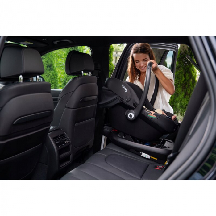 Scoica auto, Lionelo, i-Size Astrid, Include baza Isofix, 0-13 Kg, 40-87 cm, Cu maner si capotina reglabile, Cu protectie laterala avansata, Salteluta confortabila, Testat ADAC, Conform cu R129, Bej [31]