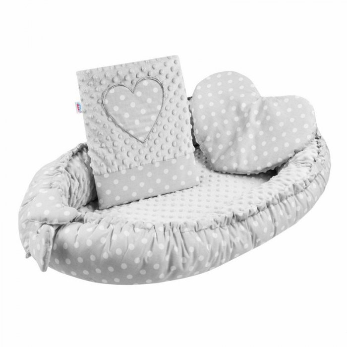 Set 3 piese , cosulet Baby Nest 75x55 cm , paturica si pernuta in forma de inima, New Baby, Minky Heart Grey [3]
