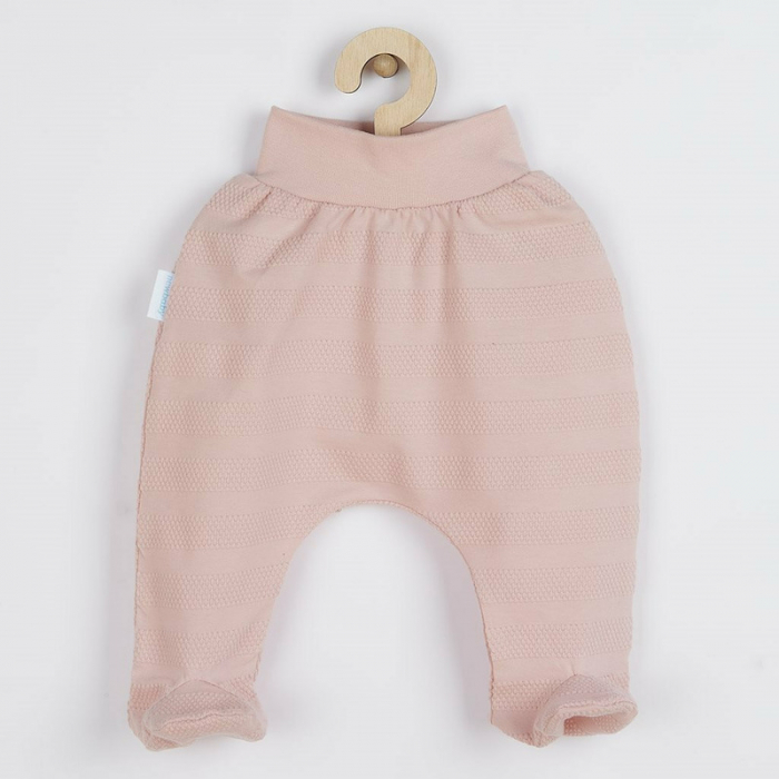 Set 7 piese: body cu maneca lunga, bluza, pantalonasi cu botosei, salopeta fara maneci, caciulita, manusi, botosei, Marime 56, Din bumbac 100%, New Baby, I am Pink [6]