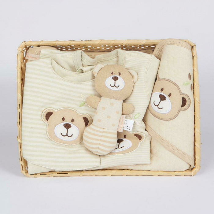 Set cadou 5 piese din bumbac organic, salopeta, baveta, paturica cu gluga, jucarie, Marime 0 - 3 luni, New Baby, Beige [1]