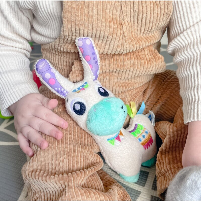 Set jucarii interactive, Playgro, Include 6 cupe pentru stivuire, 6 inele, o jucarie din plus si o jucarie cu ventuza, 6 luni+, Sensory Llama Explore and Play Gift Pack [14]