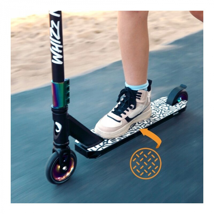 Trotineta, Lionelo, Whizz, Pentru Acrobatii, Rulmenti ABEC-9, Sistemul de compresie IHC 9, 20 - 100 kg, Conform cu standardul european de securitate EN14619, Multicolor [12]