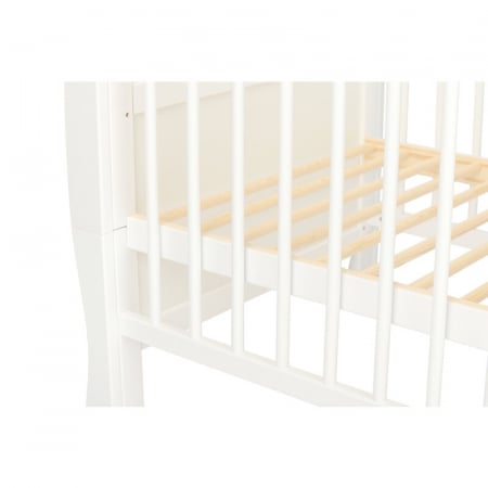 Qmini - Patut din lemn Julia 120x60 cm, multifunctional, cu sertar, Cu sina speciala pentru dentitie, EN716-1, EN716-2, Alb + Saltea 8 cm [12]