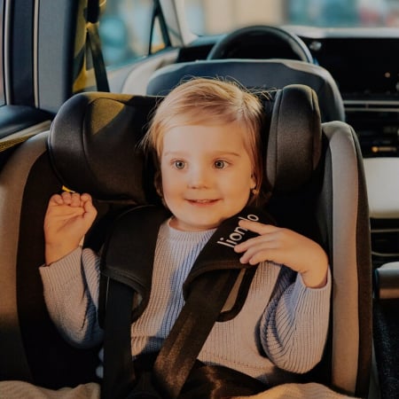 Scaun auto, Lionelo, Aart i-Size, Cu spatar inclinabil in 4 pozitii, Cu tetiera reglabila in 13 pozitii, 0-36 Kg, 40-150 cm, Cu centura siguranta in 3 puncte, Conform cu ECE R129/03, Gri [21]