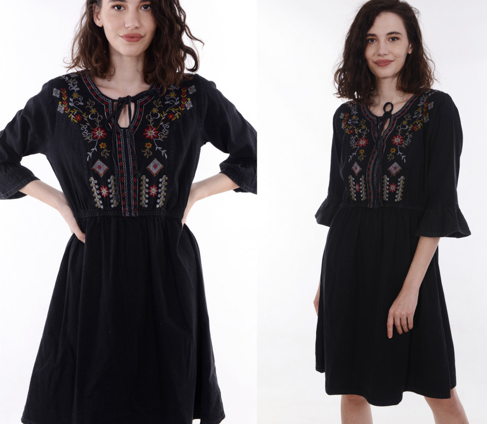 Rochie din blug, cu broderie colorata, culoarea gri inchis, Newt