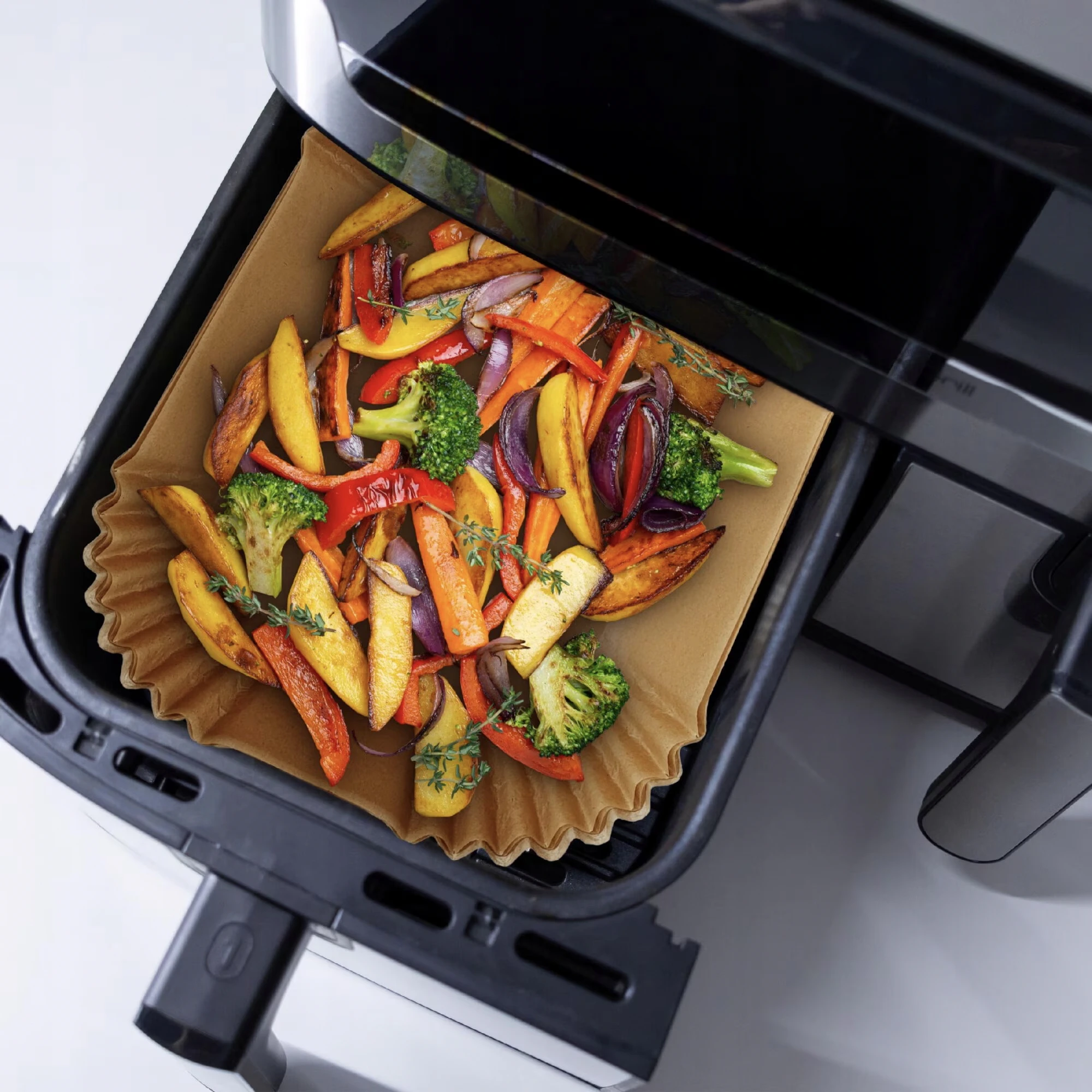 Hartie Copt pentru Air Fryer Ninja Dual Zone si Alte Modele cu Doua Zone 22 x 14 x 4.5 cm – NEXT TREND [2]