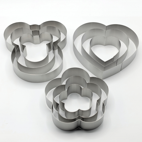 Toate Produsele - Set 9 Forme Inox pentru Tort – Mickey Mouse, Inimă & Floare | Deserturi Creative și Festive