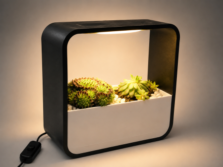 Ghiveci premium imprimat 3D cu LED integrat și sistem superior de udare pentru plante de interior [1]
