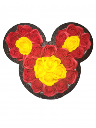 Aranjamente flori sapun - Aranjament Floral din 24 Trandafiri din Sapun, rosu si negru in Forma de Mickey Mouse
