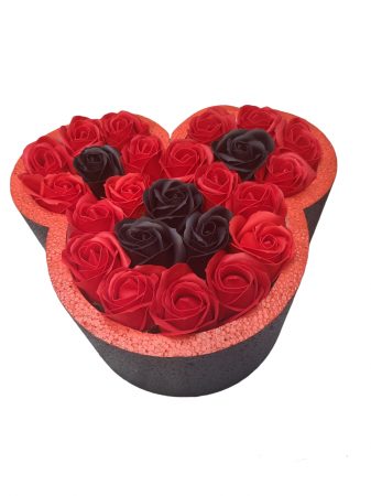Aranjament Floral Minnie Mouse 24 trandafiri sapun rosu si negru [2]
