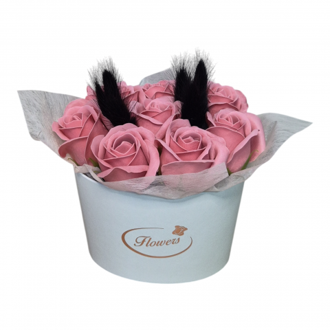 Aranjamente flori sapun - Blush Pink – Cadou elegant cu 9 trandafiri roz din flori de săpun, cutie albă