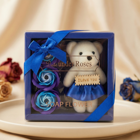 Cadouri pentru Ziua Îndrăgostiților - Set Cadou Trandafiri de Săpun și Ursuleț de Pluș Albastru