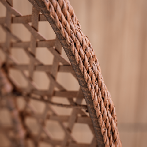 Balansoar tip cuib cu structură stabilă și perne moi, ideal pentru relaxare în living, balcon sau terasă. Design modern, confort maxim și stil natural. [2]