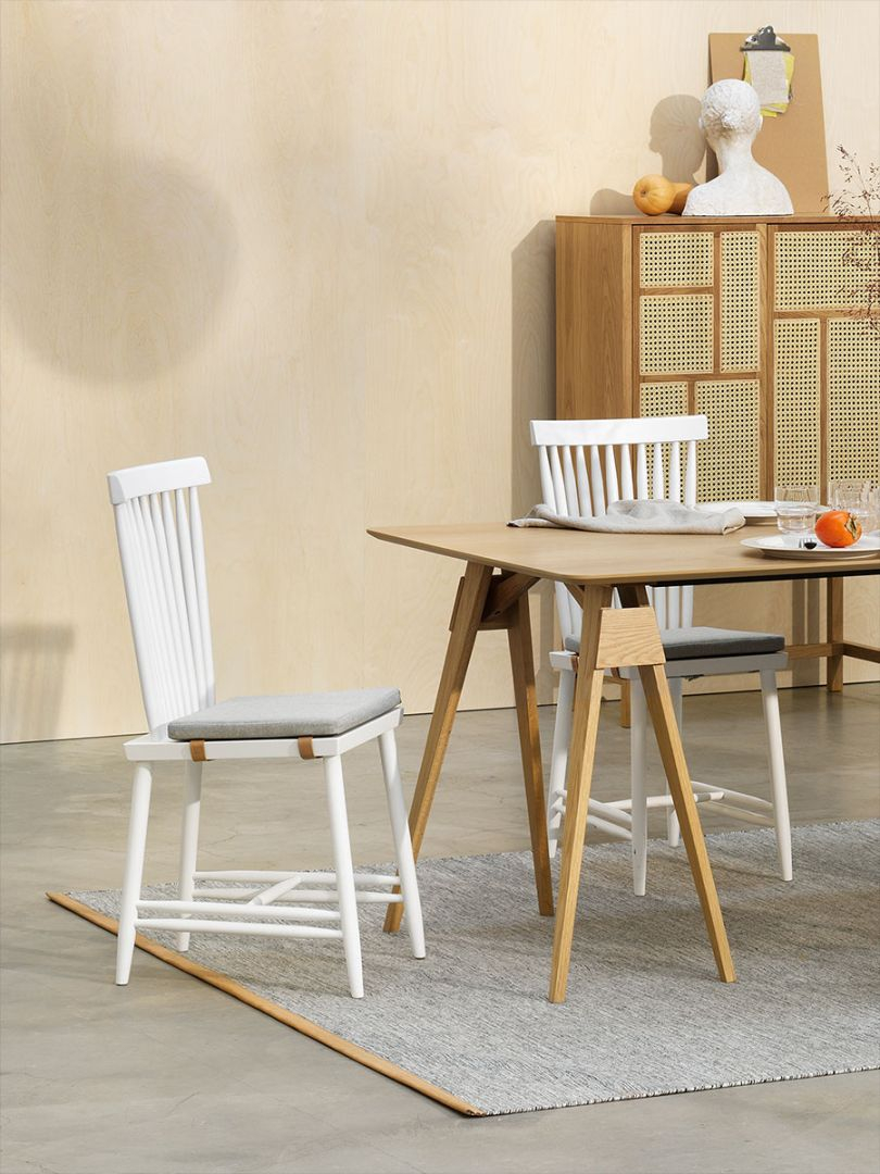 Scaun Family Alb nr 3 Design House Stockholm [3]