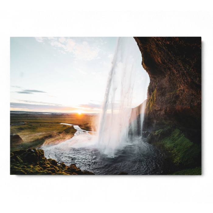 Seljalandsfoss Waterfall [3]
