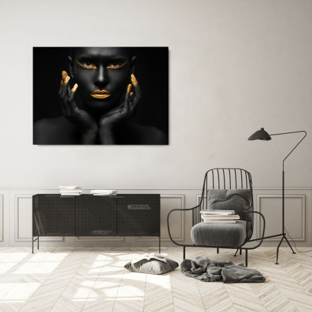 Black & Gold - Golden Details