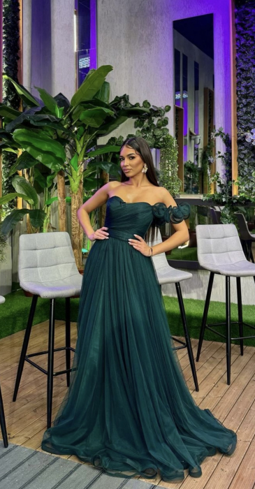 Rochie de seară lunga din tul fin cu detaliu pe umăr V [3]