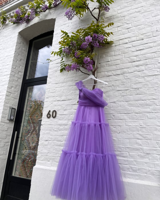 Rochie midi din tul fin cu detaliu pe umeri [1]