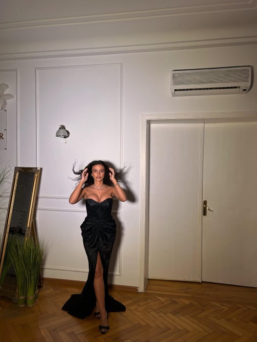 Rochie sirena cu corset din dantela chantilly [4]