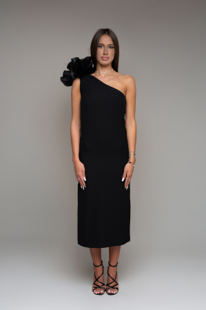 Rochii din organza - Rochie midi din vascoza cu trandafir supradimensionat din organza pe umar