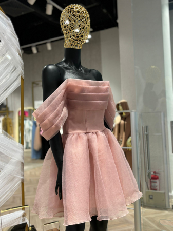 Rochii din organza - Rochie scurta din organza cu detaliu pe umeri