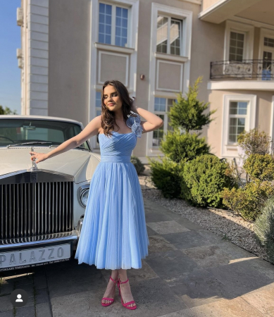 Rochii din tulle - Rochie scurta din tul fin cu detaliu pe umar