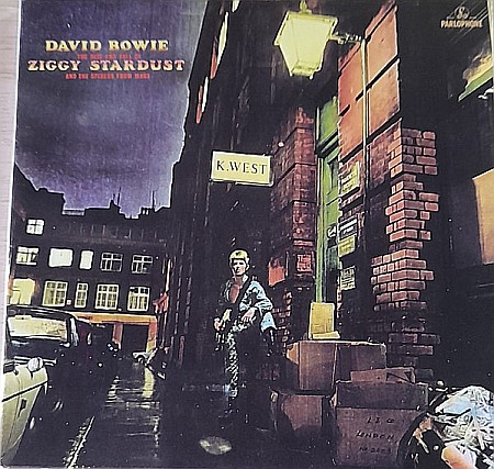 CD - David Bowie - The Rise And Fall Of Ziggy Stardust And The Spiders From Mars - CD