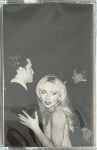 Alt suport - Sabrina Carpenter - Man'S Best Friend - MC