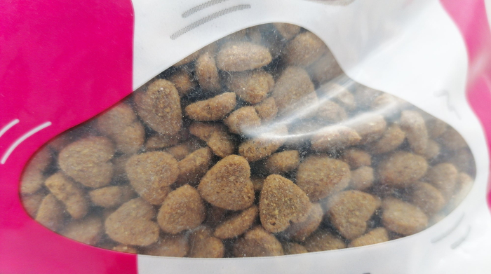 Hrana uscata pentru pisici Kimmy, Vita, 10kg [2]